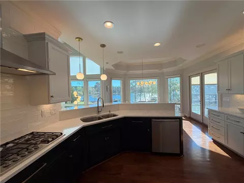 Kitchen - 357 Stardust Ln, Seneca, SC 29672 photo 3 of 4