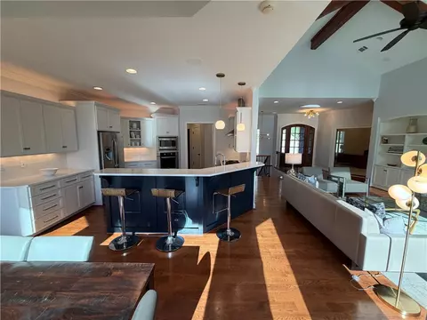 Kitchen - 357 Stardust Ln, Seneca, SC 29672 photo 2 of 4