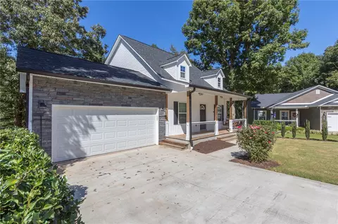 Exterior - 109 Dana Lynn Ln, Pendleton, SC 29670 photo 9 of 9