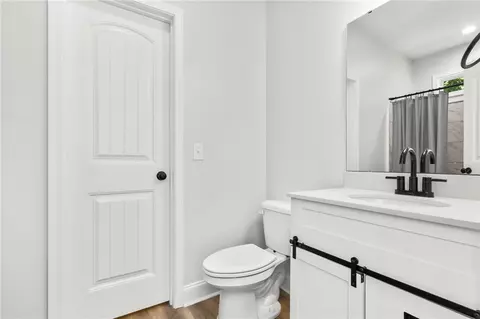 Bath - 109 Dana Lynn Ln, Pendleton, SC 29670 photo 2 of 5