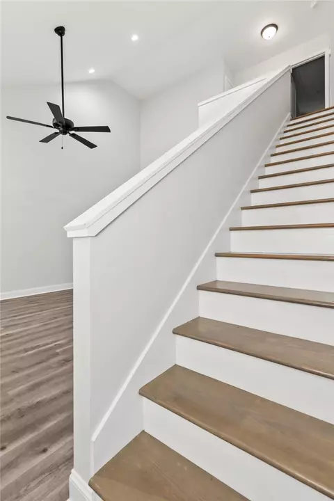 Entry Way - 109 Dana Lynn Ln, Pendleton, SC 29670 photo 3 of 3