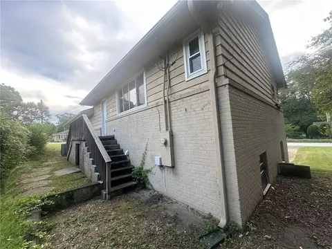 502 Seneca St, Seneca, SC 29678 photo 4