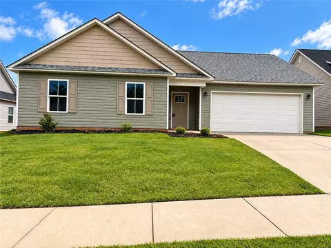 218 Kahlen Ct, Piedmont, SC 29673