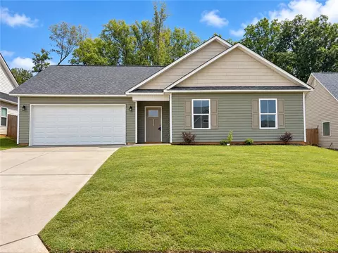 223 Kahlen Ct, Piedmont, SC 29673