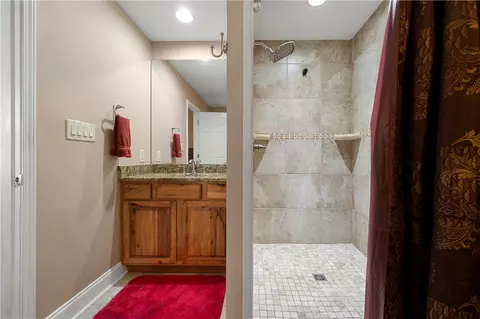 Bath - 304 Capps Rd, Walhalla, SC 29691 photo 4 of 4