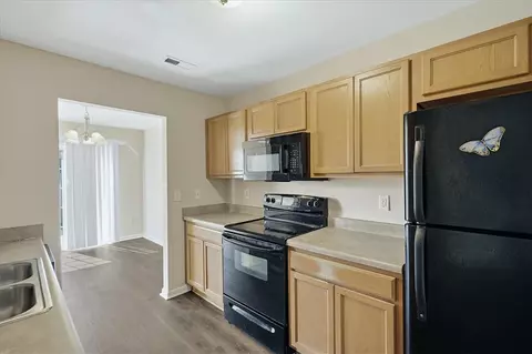 Kitchen - 703 Bellview Way, Seneca, SC 29678 photo 4 of 5