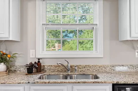 Kitchen - 119 Sunny Point Loop, Central, SC 29630 photo 2 of 2