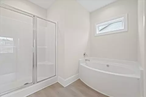 Bath - 180 Spyglass Ln, Pendleton, SC 29670 photo 3 of 4