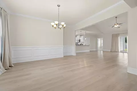 Living - 180 Spyglass Ln, Pendleton, SC 29670 photo 5 of 7