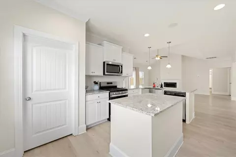 Kitchen - 180 Spyglass Ln, Pendleton, SC 29670 photo 2 of 6