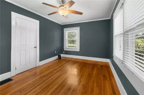Bedroom - 609 Issaqueena Trl, Central, SC 29630 photo 4 of 6