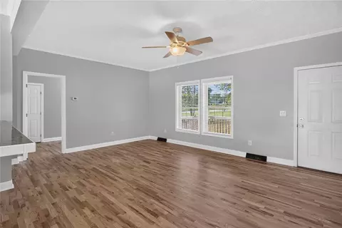 Living - 564 Fairfield Rd, Walhalla, SC 29691 photo 4 of 5