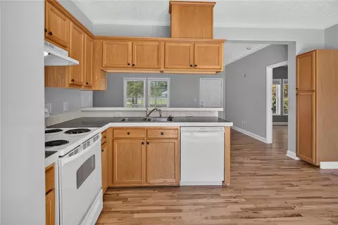 Kitchen - 564 Fairfield Rd, Walhalla, SC 29691 photo 2 of 2