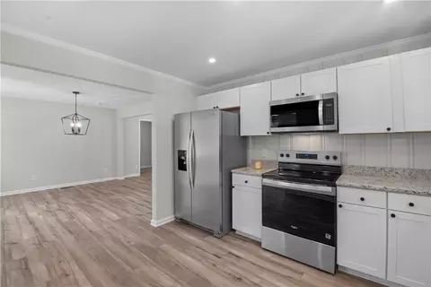 Kitchen - 500 E Main St, Liberty, SC 29657 photo 3 of 3