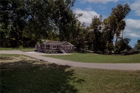 Exterior - 500 E Main St, Liberty, SC 29657 photo 3 of 11