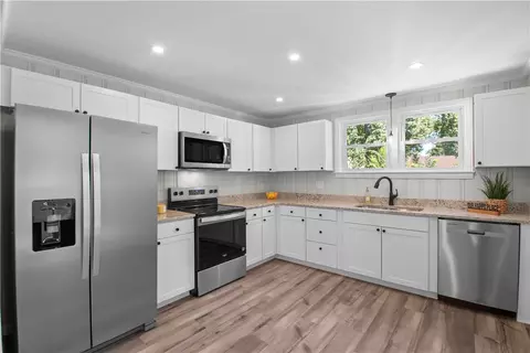 Kitchen - 500 E Main St, Liberty, SC 29657 photo 1 of 3