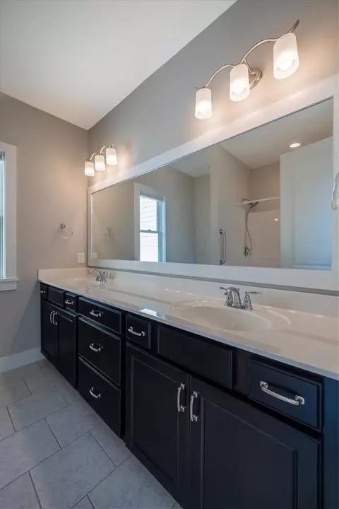 Bath - 121 Pershing Ave, Clemson, SC 29631 photo 3 of 4