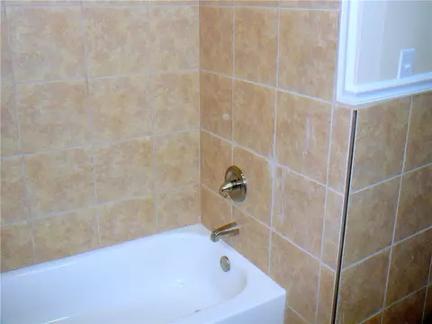 Bath - 803 E Orr St, Anderson, SC 29621 photo 1 of 3