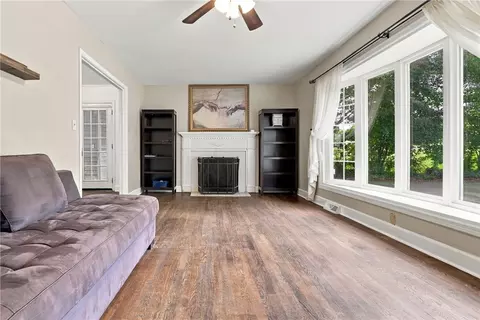 Living - 108 Azalea Dr, Clemson, SC 29631 photo 1 of 3