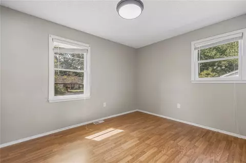 Bedroom - 437 S Elm St, Pendleton, SC 29670 photo 3 of 6