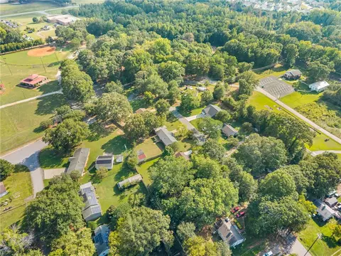 View/Area - 437 S Elm St, Pendleton, SC 29670 photo 2 of 3
