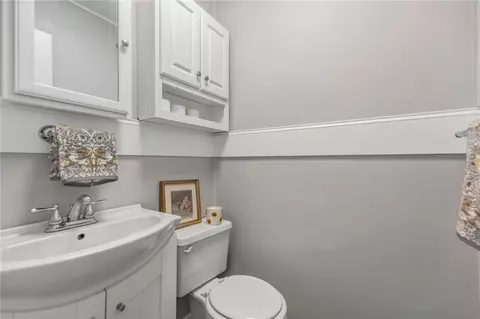 Bath - 437 S Elm St, Pendleton, SC 29670 photo 1 of 2