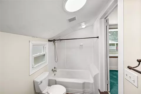 Bath - 47 Square St, Pelzer, SC 29669 photo 2 of 3