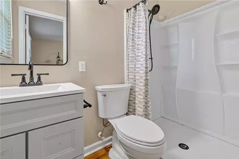 Bath - 207 Ridgecrest Way, Williamston, SC 29697 photo 2 of 2