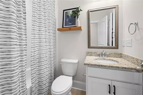 Bath - 4009 Turnberry Loop, Seneca, SC 29678 photo 4 of 4
