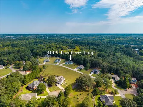 View/Area - 4009 Turnberry Loop, Seneca, SC 29678 photo 4 of 6