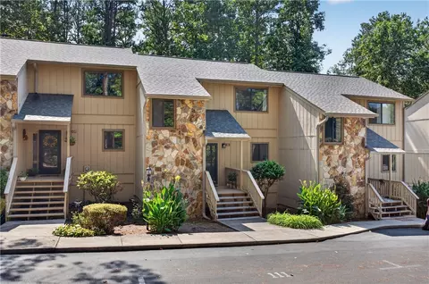 111 Harbor Lights Dr, Salem, SC 29676