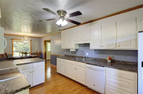 Kitchen - 309 Randall Rd, Easley, SC 29642 photo 5 of 5