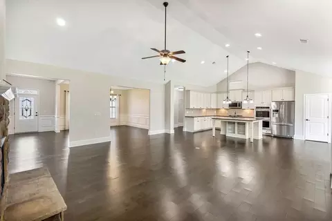 Living - 2 Vineyard Way, Williamston, SC 29697 photo 2 of 2