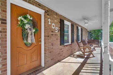 Exterior - 105 Sunset Ct, Easley, SC 29642 photo 4 of 7