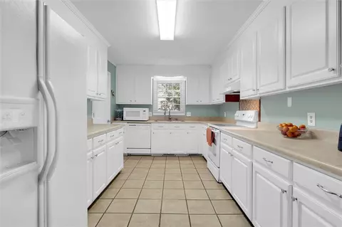 Kitchen - 105 Sunset Ct, Easley, SC 29642 photo 1 of 5