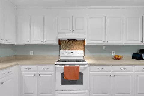 Kitchen - 105 Sunset Ct, Easley, SC 29642 photo 2 of 5