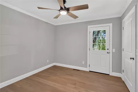 Bedroom - 712 Beech Dr, Seneca, SC 29678 photo 6 of 7