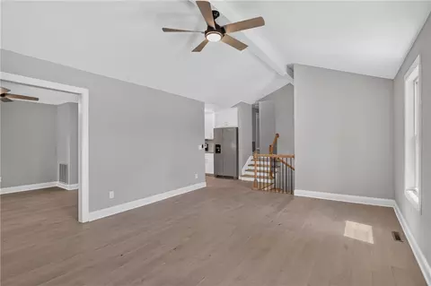 Living - 712 Beech Dr, Seneca, SC 29678 photo 3 of 6
