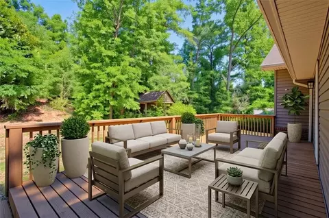 Exterior - 712 Beech Dr, Seneca, SC 29678 photo 6 of 8