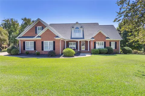 208 Dandelion Trl, Anderson, SC 29621