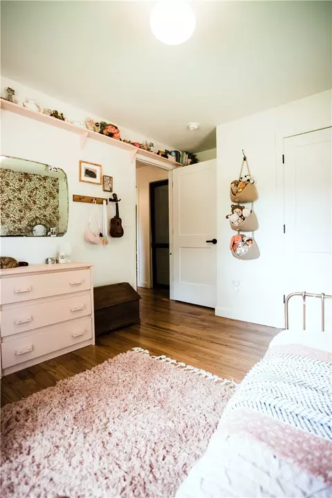Bedroom - 154 Wesley Ct, Starr, SC 29684 photo 2 of 3
