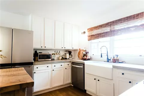Kitchen - 154 Wesley Ct, Starr, SC 29684 photo 2 of 3