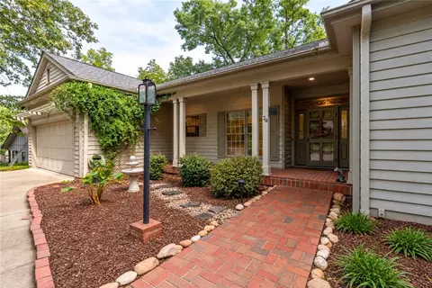 24 Anchorage Ln, Salem, SC 29676