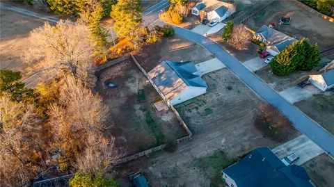 View/Area - 100 Stevens Ct, Williamston, SC 29697 photo 4 of 5