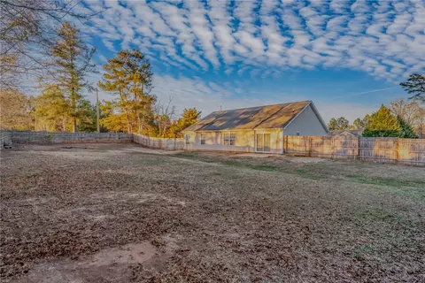 Exterior - 100 Stevens Ct, Williamston, SC 29697 photo 6 of 6
