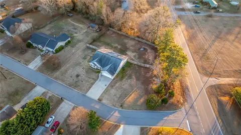 View/Area - 100 Stevens Ct, Williamston, SC 29697 photo 2 of 5
