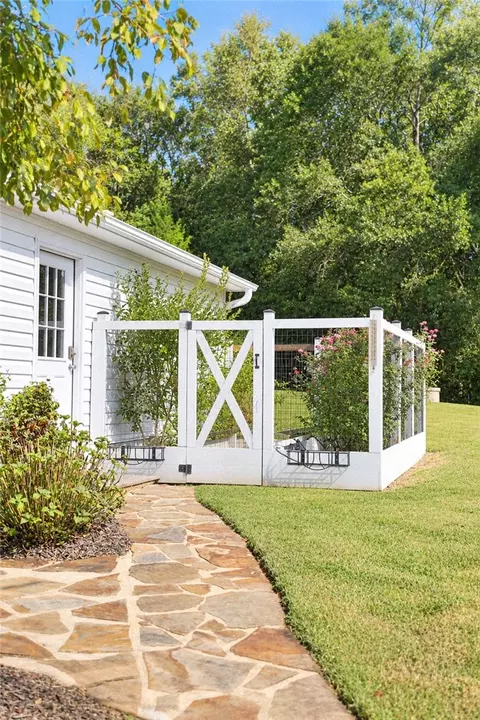 Exterior - 2420 Rainey Rd, Starr, SC 29684 photo 10 of 14