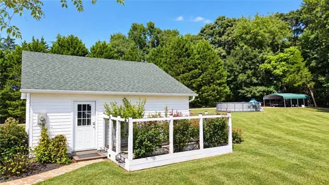 Exterior - 2420 Rainey Rd, Starr, SC 29684 photo 11 of 14