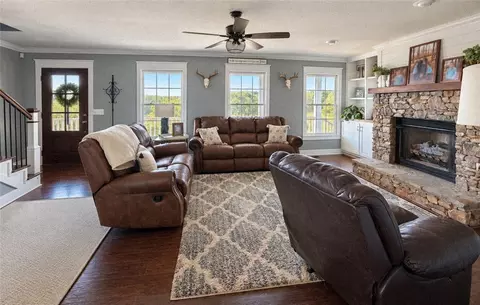 Living - 2420 Rainey Rd, Starr, SC 29684 photo 3 of 3