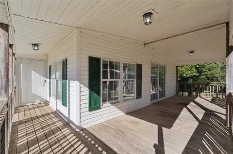 Exterior - 722 Pickens Dr, Pendleton, SC 29670 photo 4 of 6